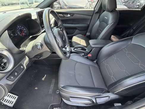 Used 2023 Kia Forte GT-Line image 11