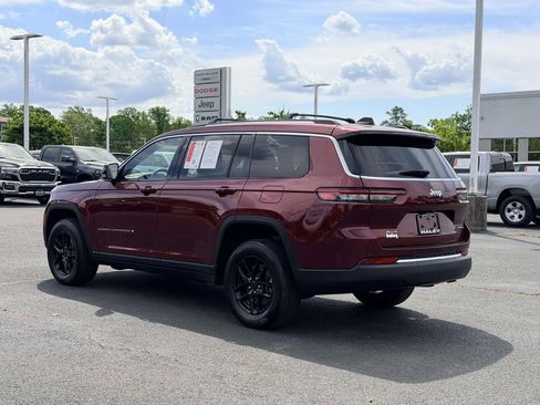 Used 2023 Jeep Grand Cherokee L Limited image 23
