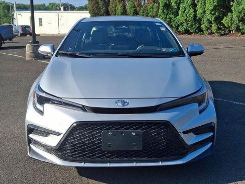 Certified 2025 Toyota Corolla SE FWD image 30