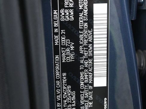 Used 2023 Volvo V60 B5 Cross Country Plus w/ Climate Package image 12