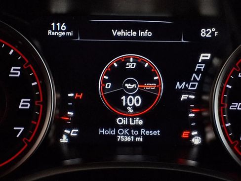 Used 2017 Dodge Charger SXT w/ AWD Plus Group image 23