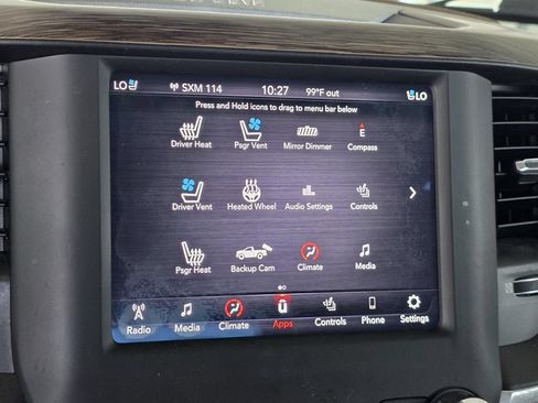 Used 2019 RAM 1500 Laramie AWD/4WD image 18