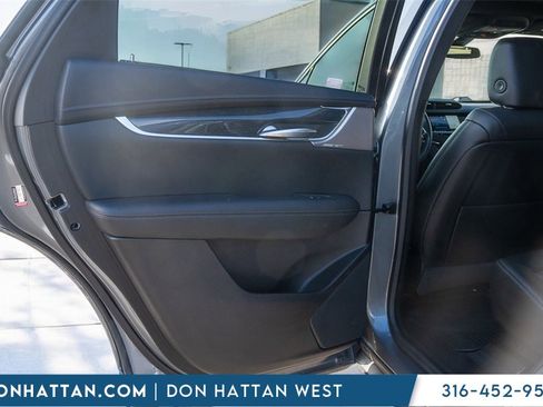 Used 2022 Cadillac XT5 Premium Luxury w/ LPO, Floor Liner Package image 20