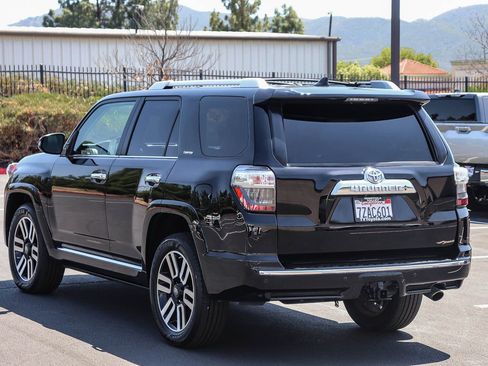 Used 2017 Toyota 4Runner Limited AWD/4WD image 5