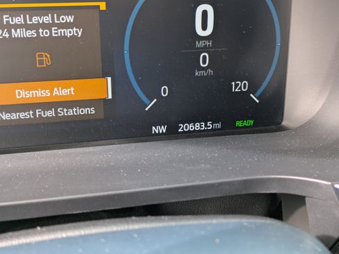 Used 2022 Ford F150 Limited image 29