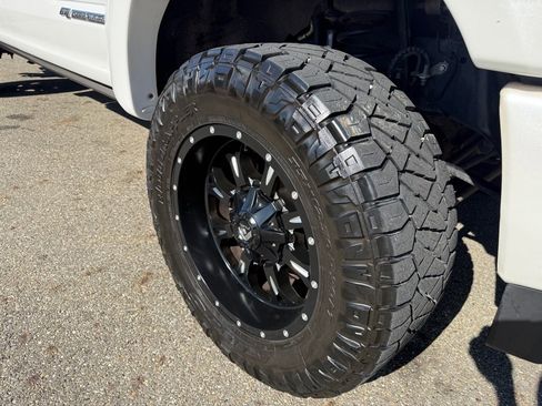 Used 2019 Ford F350 Platinum w/ Platinum Ultimate Package image 10