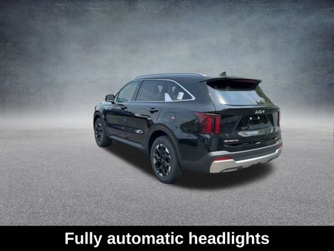 Used 2025 Kia Sorento S w/ Panoramic Sunroof Package image 19