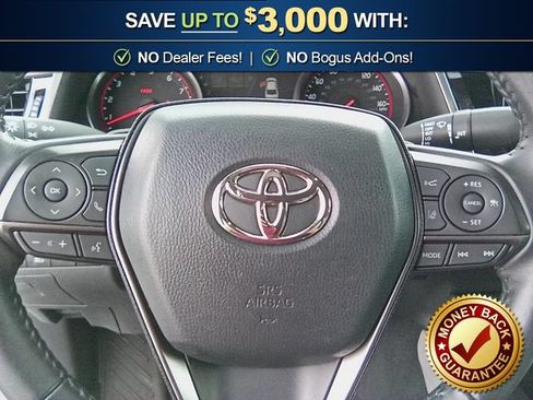 Used 2022 Toyota Camry XSE FWD image 18