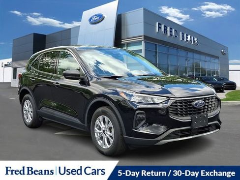 Certified 2023 Ford Escape Active AWD/4WD image 1