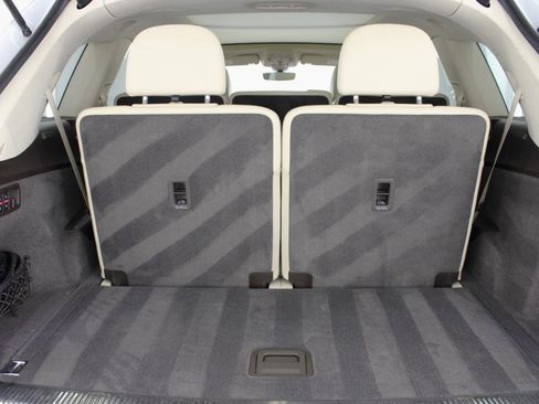 Used 2017 Audi Q7 3.0T Prestige w/ Prestige Package image 76