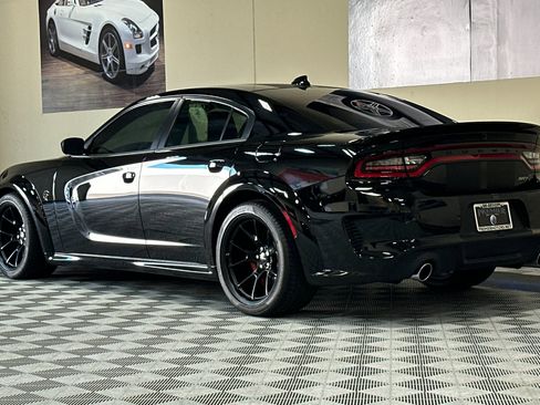 Used 2021 Dodge Charger SRT Hellcat image 6