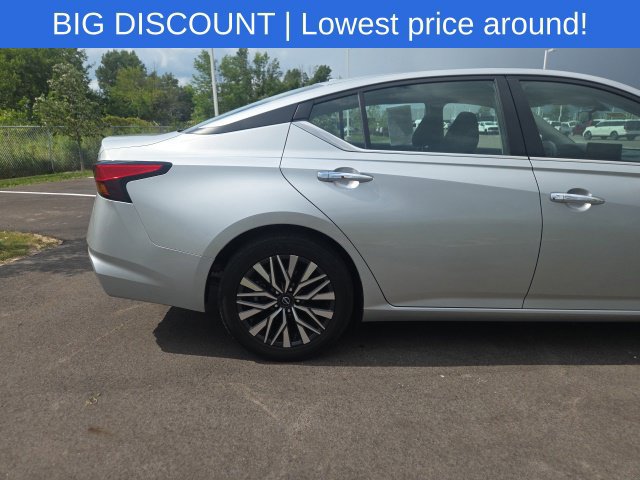 Used 2023 Nissan Altima 2.5 SV w/ SV Premium Package FWD image 10