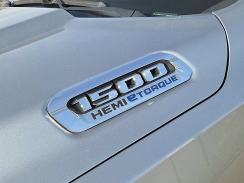 Used 2024 RAM 1500 Laramie RWD image 11