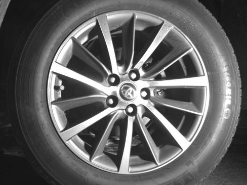 Used 2019 Toyota Highlander XLE image 14