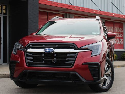 Used 2025 Subaru Ascent Premium AWD/4WD image 9