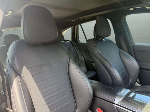 Used 2025 Mercedes-Benz GLC 43 AMG 4MATIC image 39