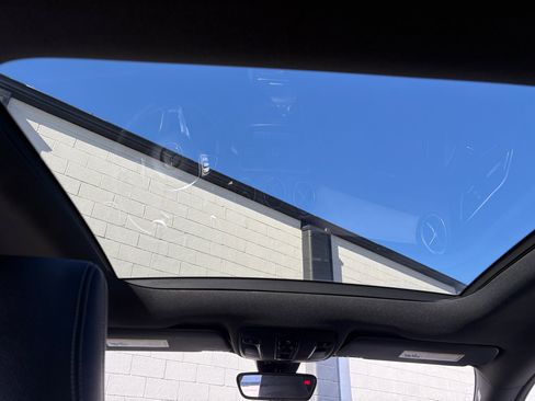 Used 2019 Mercedes-Benz CLA 250 4MATIC image 9