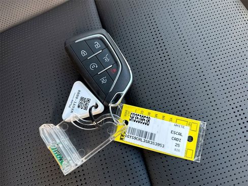 Used 2025 Cadillac Escalade Premium Luxury w/ Touring Package image 37