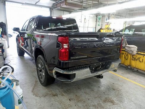 Used 2023 Chevrolet Silverado 1500 LT AWD/4WD image 5