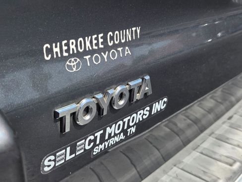 Used 2004 Toyota 4Runner SR5 image 11