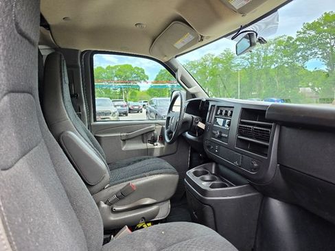 Used 2024 GMC Savana 2500 w/ Driver Convenience Package RWD image 11