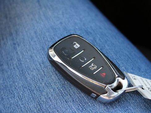 Used 2017 Chevrolet Malibu LT w/ LPO, Convenience Package 2 image 12