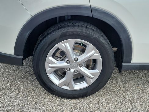 Used 2024 Honda HR-V LX image 9