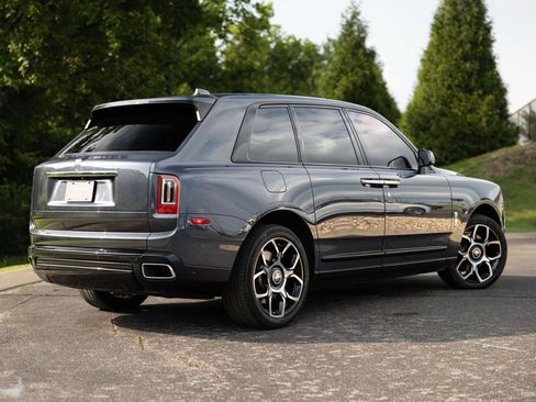 Certified 2022 Rolls-Royce Cullinan w/ Cullinan Package AWD/4WD image 9