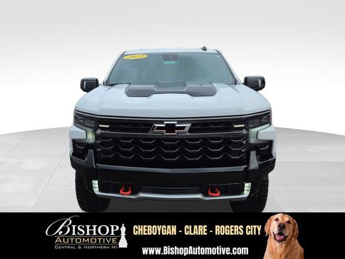 Used 2023 Chevrolet Silverado 1500 ZR2 w/ Technology Package AWD/4WD image 6