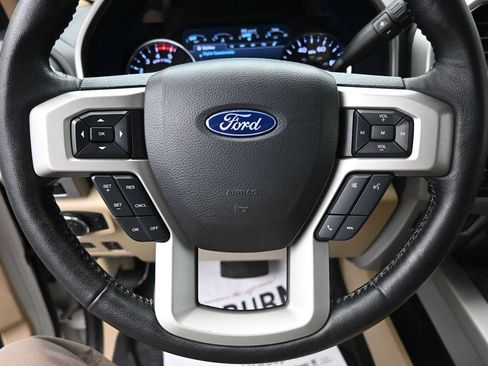 Used 2019 Ford F250 Lariat w/ Lariat Ultimate Package AWD/4WD image 6