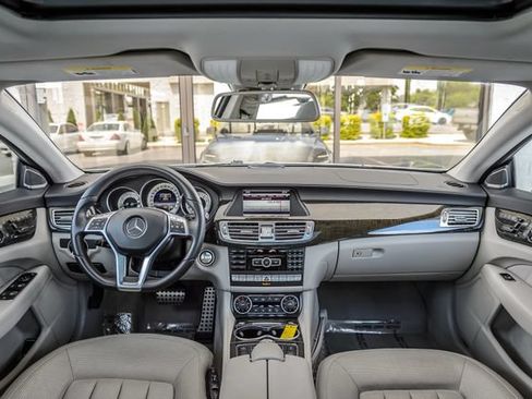 Used 2014 Mercedes-Benz CLS 550 image 3
