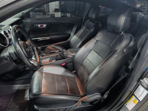 Used 2020 Ford Mustang GT Premium w/ GT Performance Package RWD image 7
