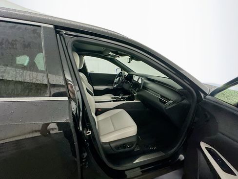 Used 2024 Lexus RX 350 Premium w/ Accessory Package (Z1) image 32