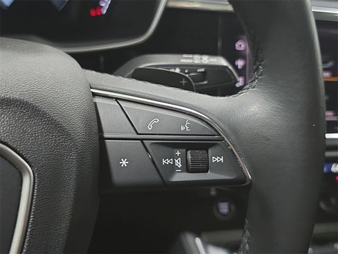 Used 2023 Audi Q3 2.0T Premium Plus w/ Premium Plus Package image 18