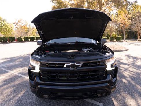 Used 2023 Chevrolet Silverado 1500 RST w/ Z71 Off-Road Package image 9