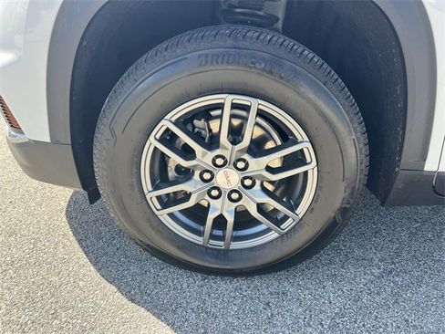 Used 2025 GMC Acadia Elevation image 32