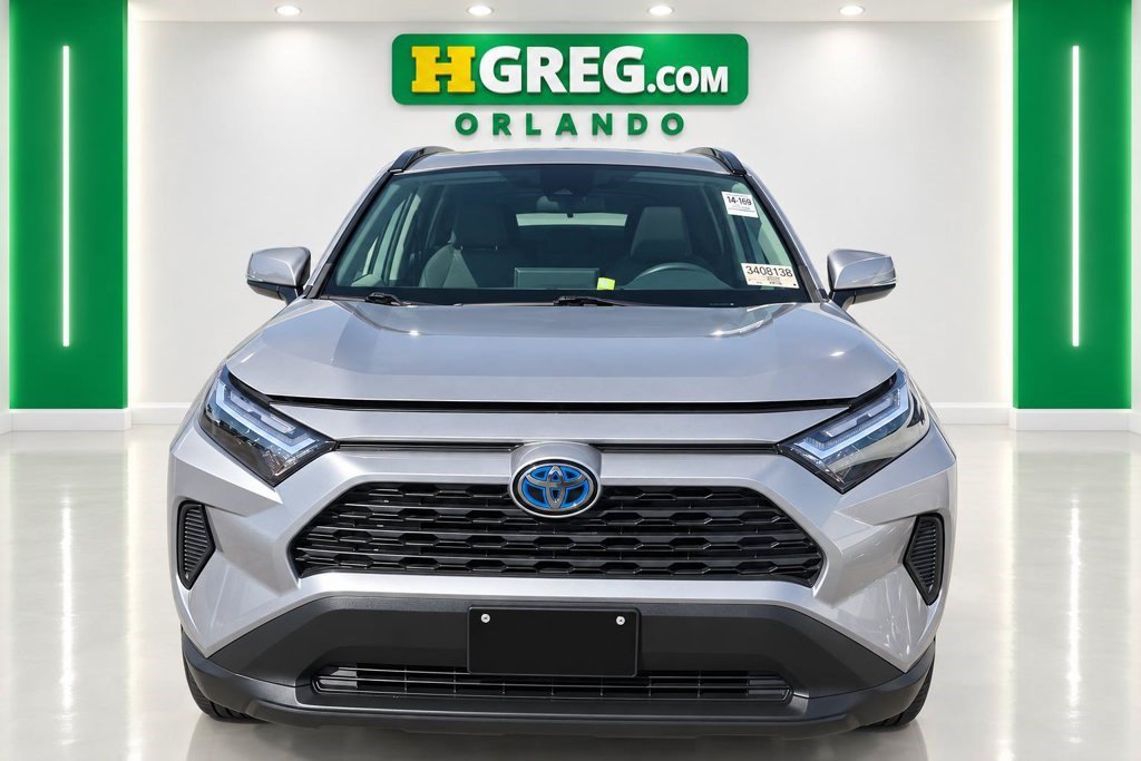 Used 2022 Toyota RAV4 XLE w/ Convenience Package AWD/4WD image 7