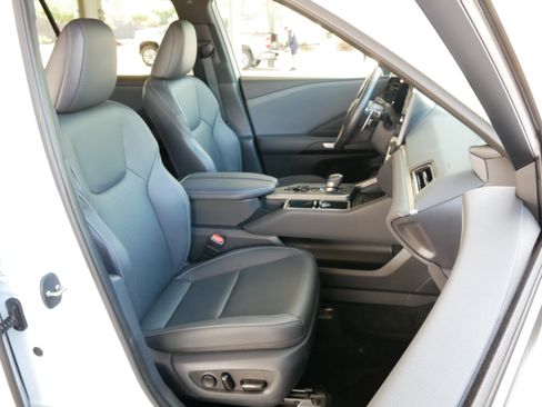 Certified 2025 Lexus TX 350 FWD w/ Convenience Package image 8