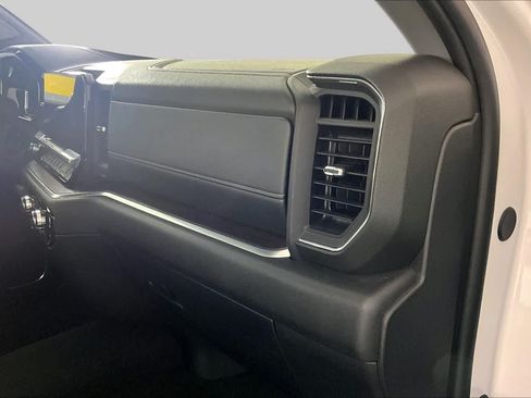 Used 2026 GMC Sierra 1500 SLT RWD image 18
