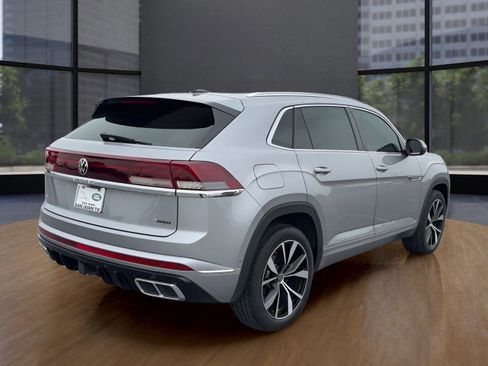 Used 2024 Volkswagen Atlas Cross Sport SEL Premium R-Line AWD/4WD image 5