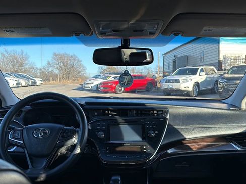 Used 2015 Toyota Avalon XLE Touring image 27