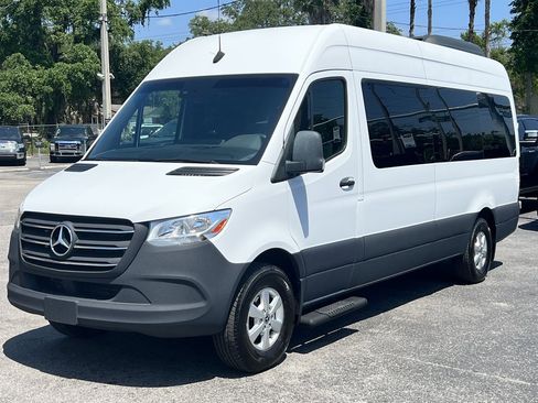 Used 2019 Mercedes-Benz Sprinter 2500 image 10