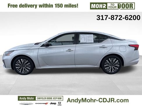 Used 2024 Nissan Altima 2.5 SV image 4