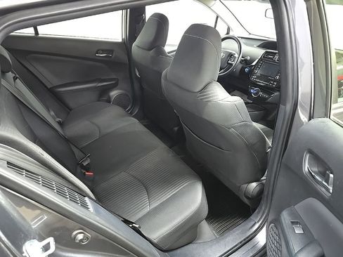 Used 2021 Toyota Prius Prime LE image 17