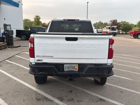Used 2022 Chevrolet Silverado 3500 W/T w/ WT Convenience Package AWD/4WD image 4