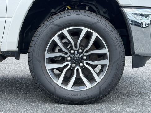 Used 2025 RAM 1500 Limited AWD/4WD image 13