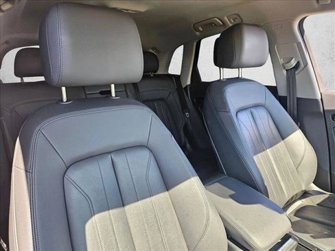 Used 2019 Audi Q5 2.0T Premium AWD/4WD image 14