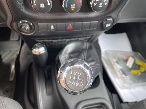 Used 2017 Jeep Wrangler Unlimited Sport w/ Quick Order Package 23S image 15