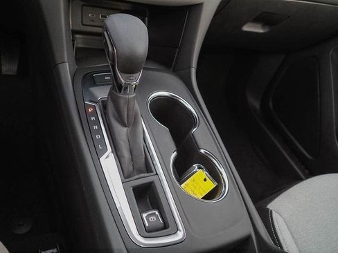 Certified 2024 Chevrolet Equinox LS w/ LS Convenience Package AWD/4WD image 13