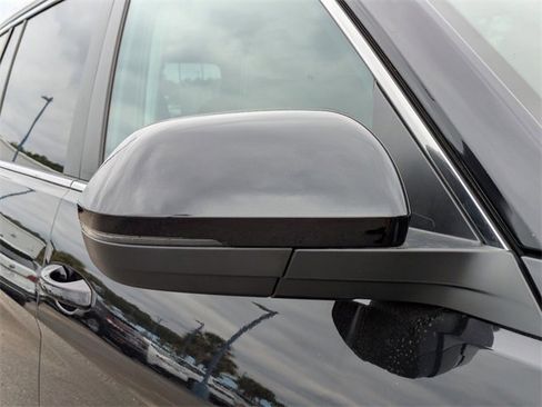 New 2026 Volkswagen Atlas SEL image 11